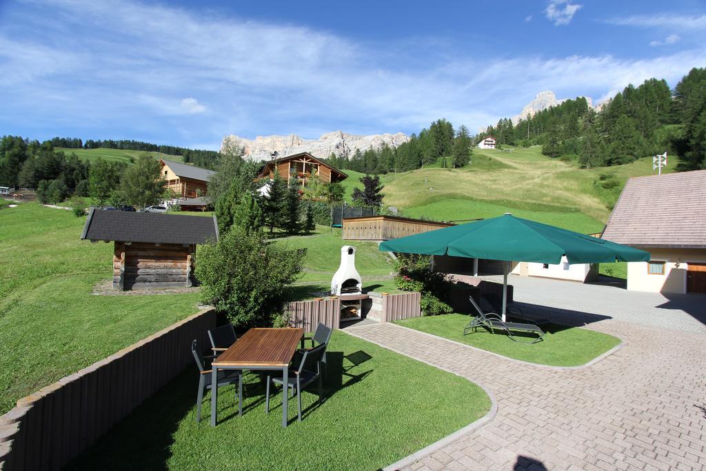 Taela Apartments San Cassiano (Badia) Exterior foto