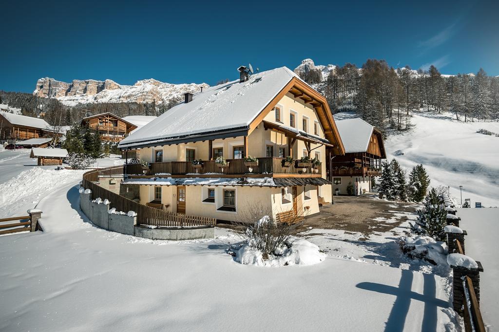 Taela Apartments San Cassiano (Badia) Exterior foto